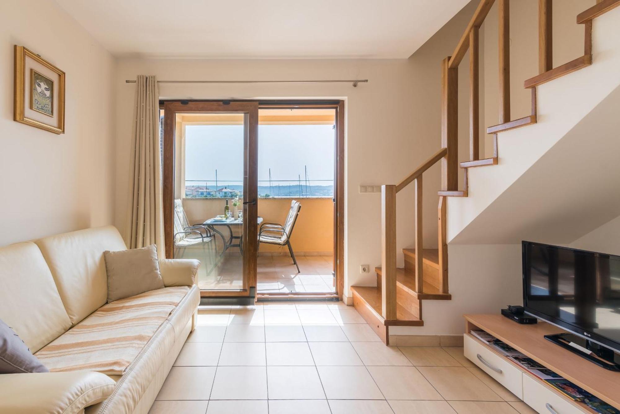 Apartments Insula Aurea Климно Номер фото