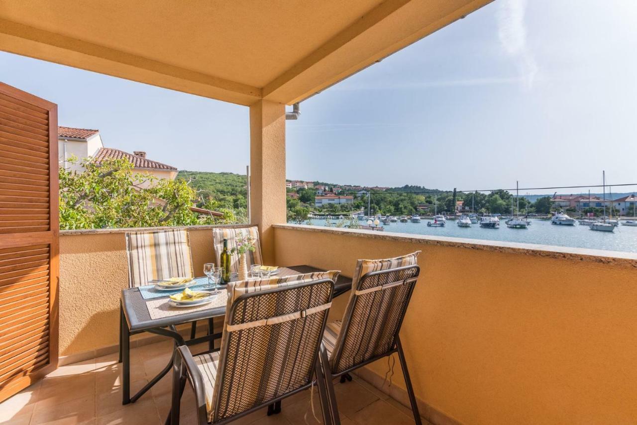 Apartments Insula Aurea Климно Номер фото