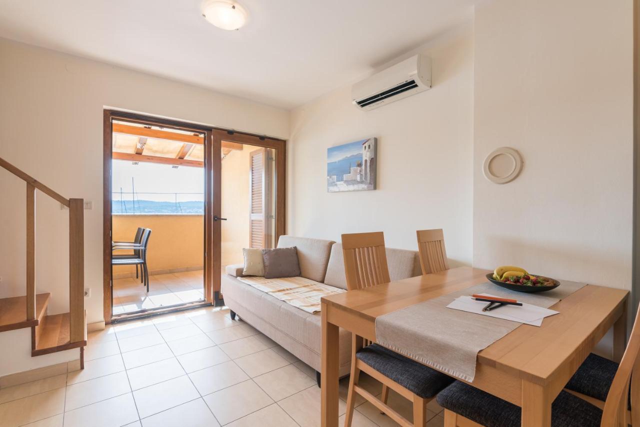 Apartments Insula Aurea Климно Экстерьер фото